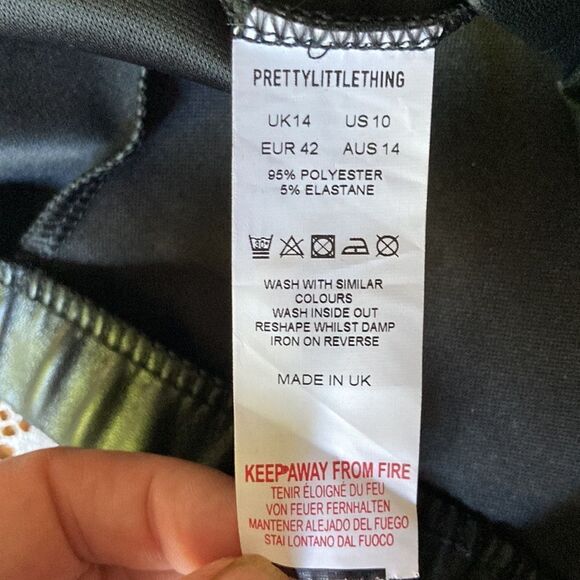 Pretty Little Thing High Waisted PullOn Faux Leather Black Leggings Size 10 - Picture 8 of 10